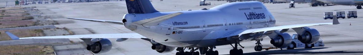 待機中の飛行機